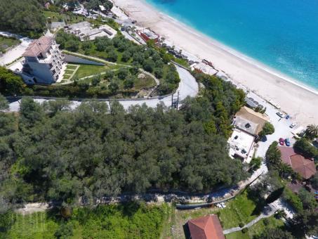 Building Land at Valtos Beach overlooking the castle and has sea views