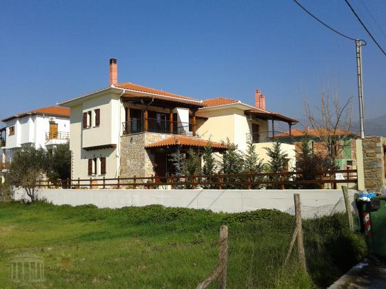 Traditional house in Pelion, Platanidia