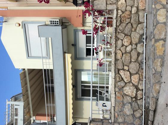 Lovely modern 4 bedroom beachfront home on Lefkada island, Greece